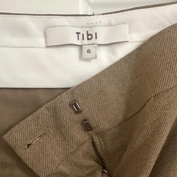 Tibi Wool Balloon Pant with Pleat, Size 6. - Picture 2 of 7